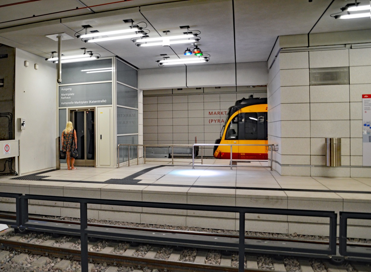 Stadtbahn Karlsruhe Innenstadttunnel und Tunnelrampen