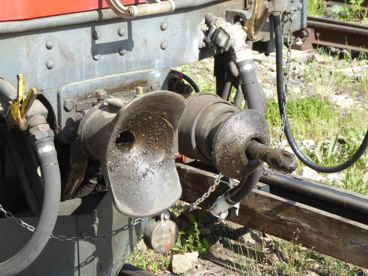 Der "gelbe Zug" der SNCF - Meterspur in den Pyrenäen