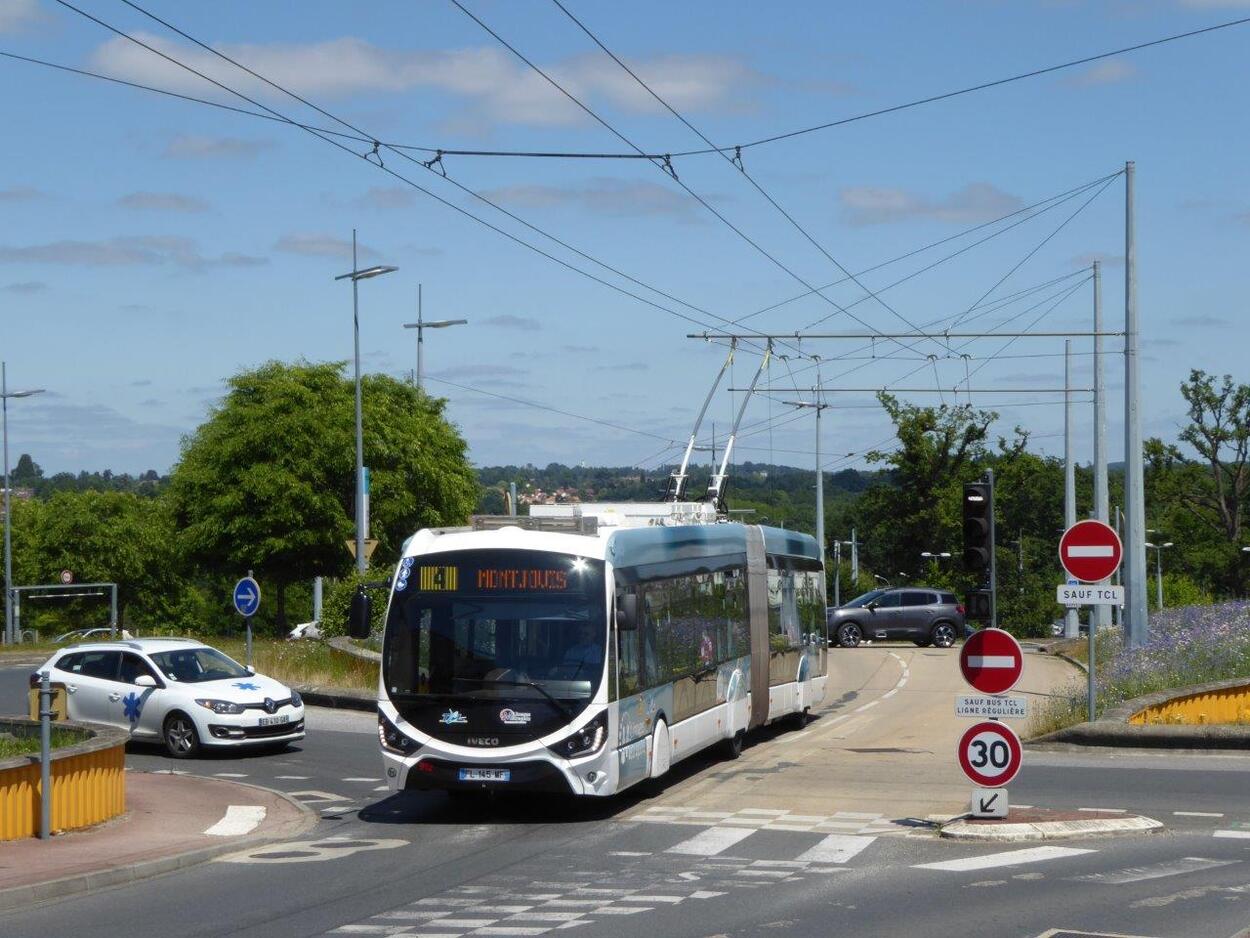 Limoges - trolleybus city