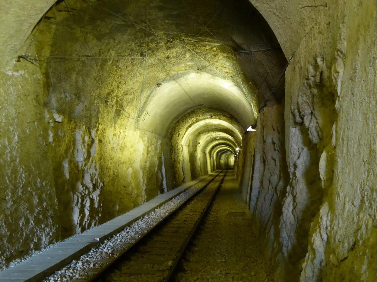 Die internationale Schmalspurbahn von Rimini nach San Marino