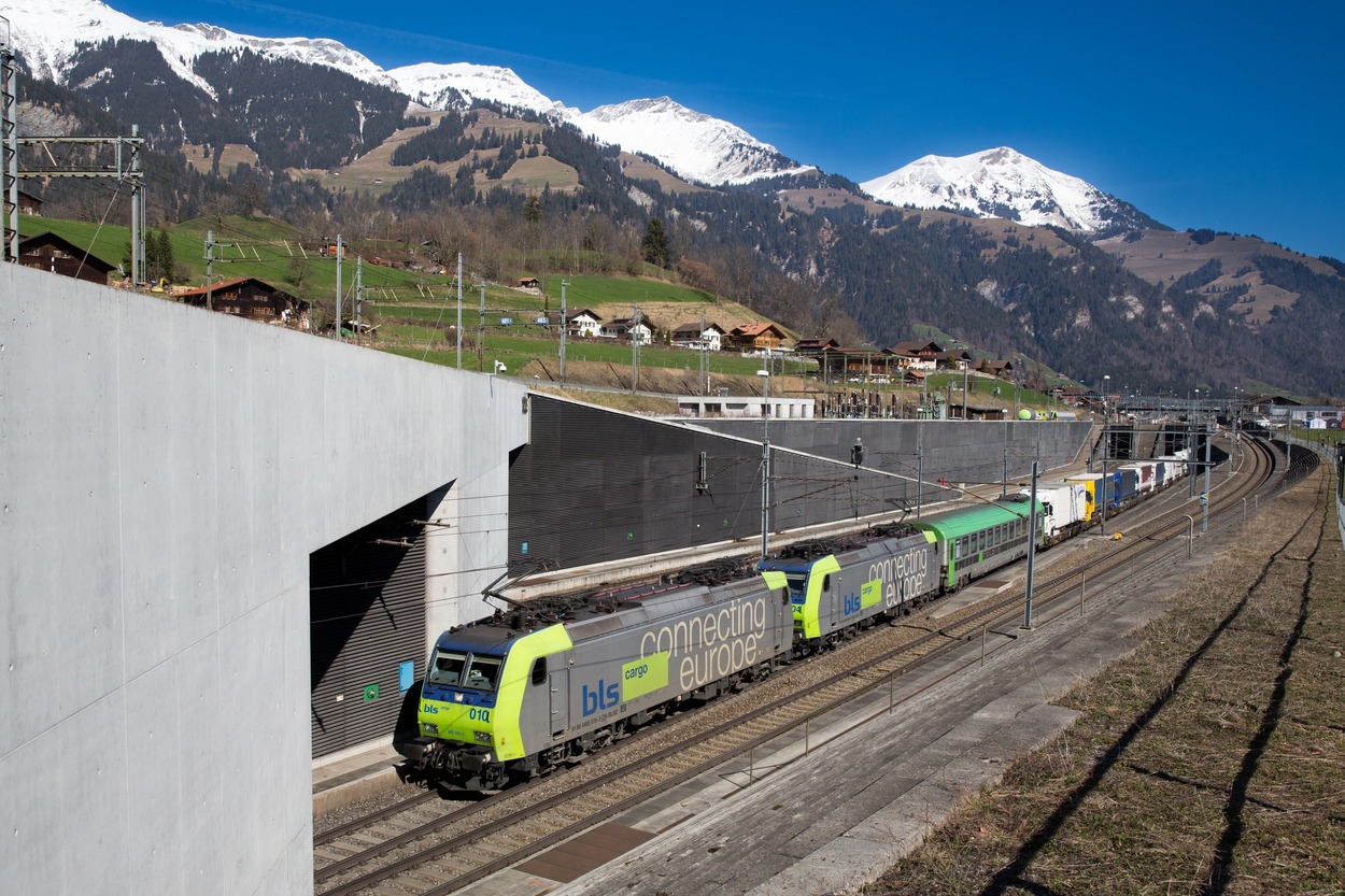 BLS Pressefoto - Thema: Lötschberg-Basistunnel_Infrastruktur