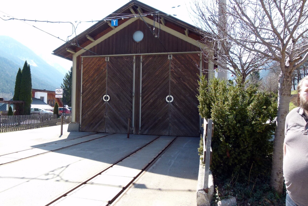 Stubaitalbahn von der Lokalbahn zur modernen Regionalstraßenbahn 