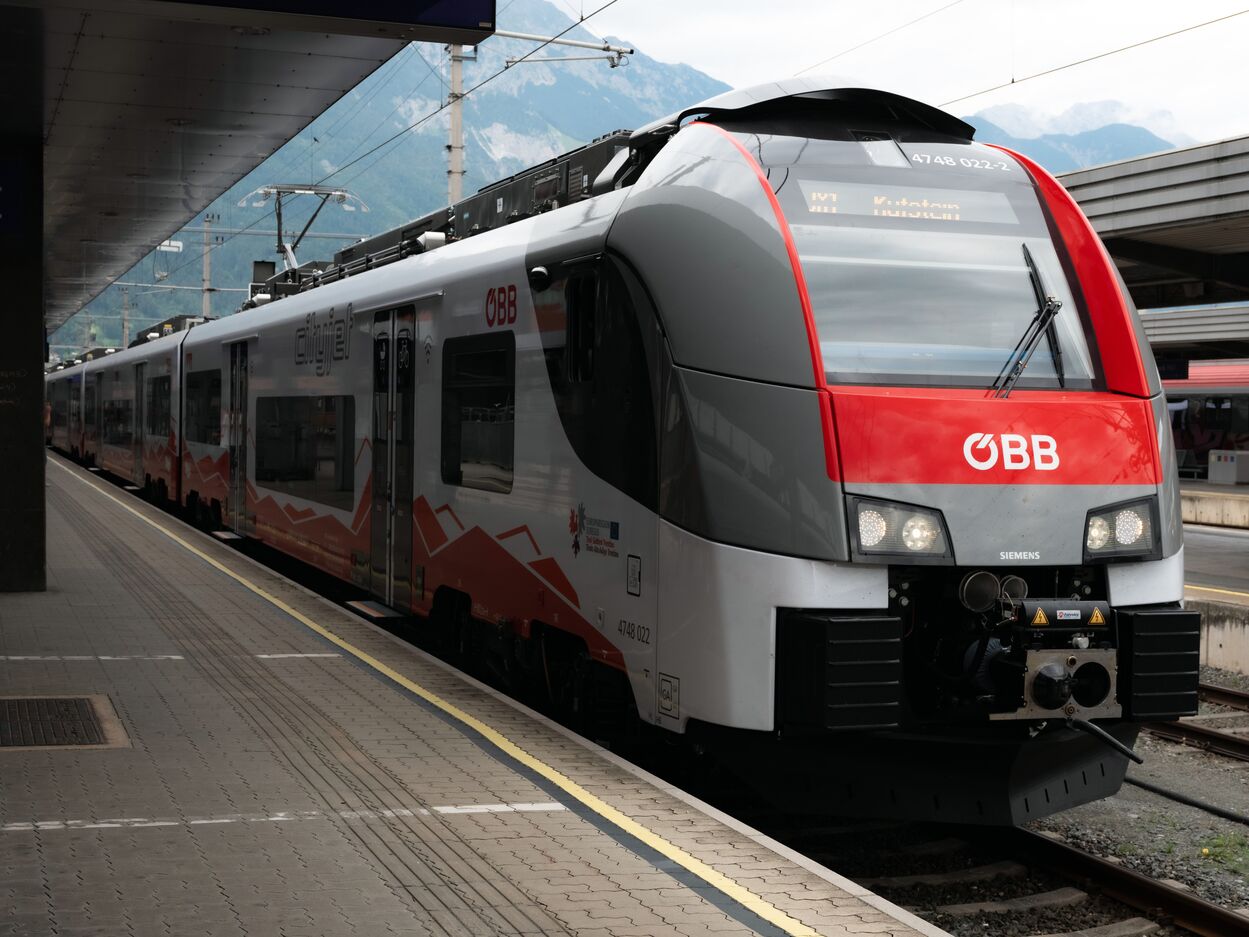 Erste neue Cityjet-Garnitur in Tirol angekommen