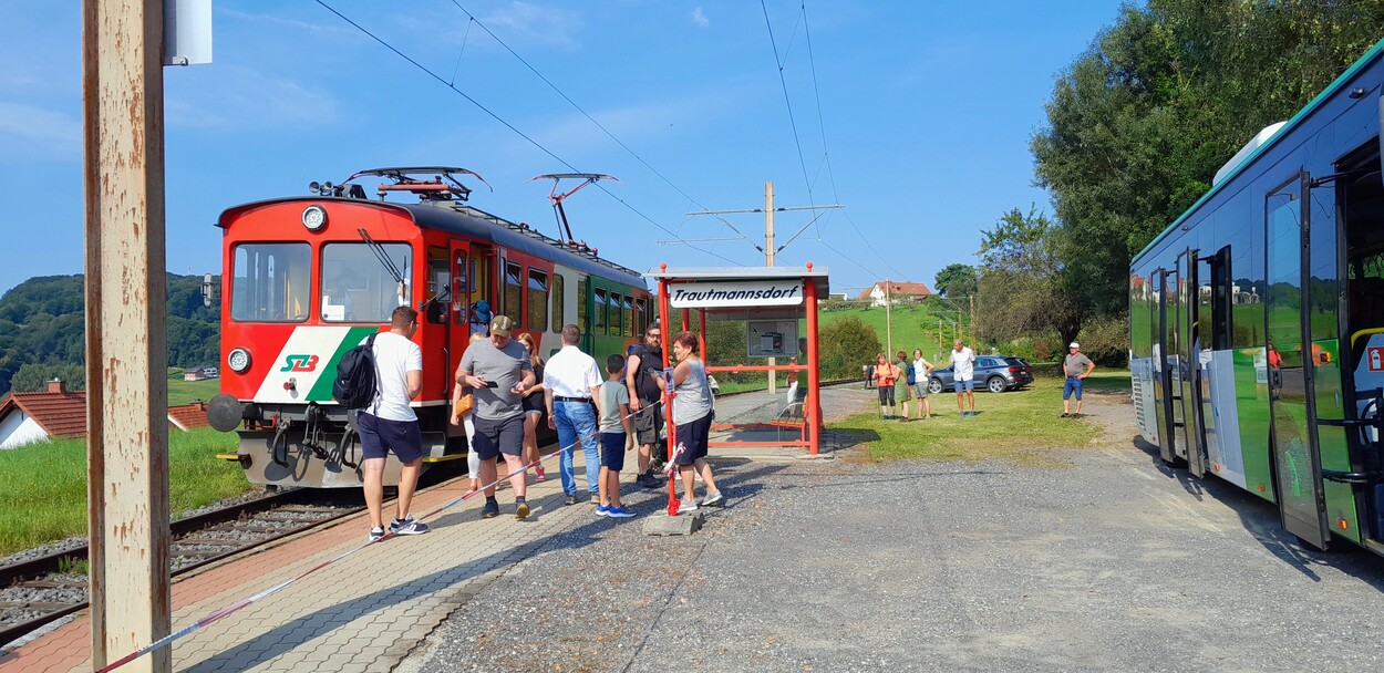 Gleichenberger Bahn Haltestelle Trautmannsdorf