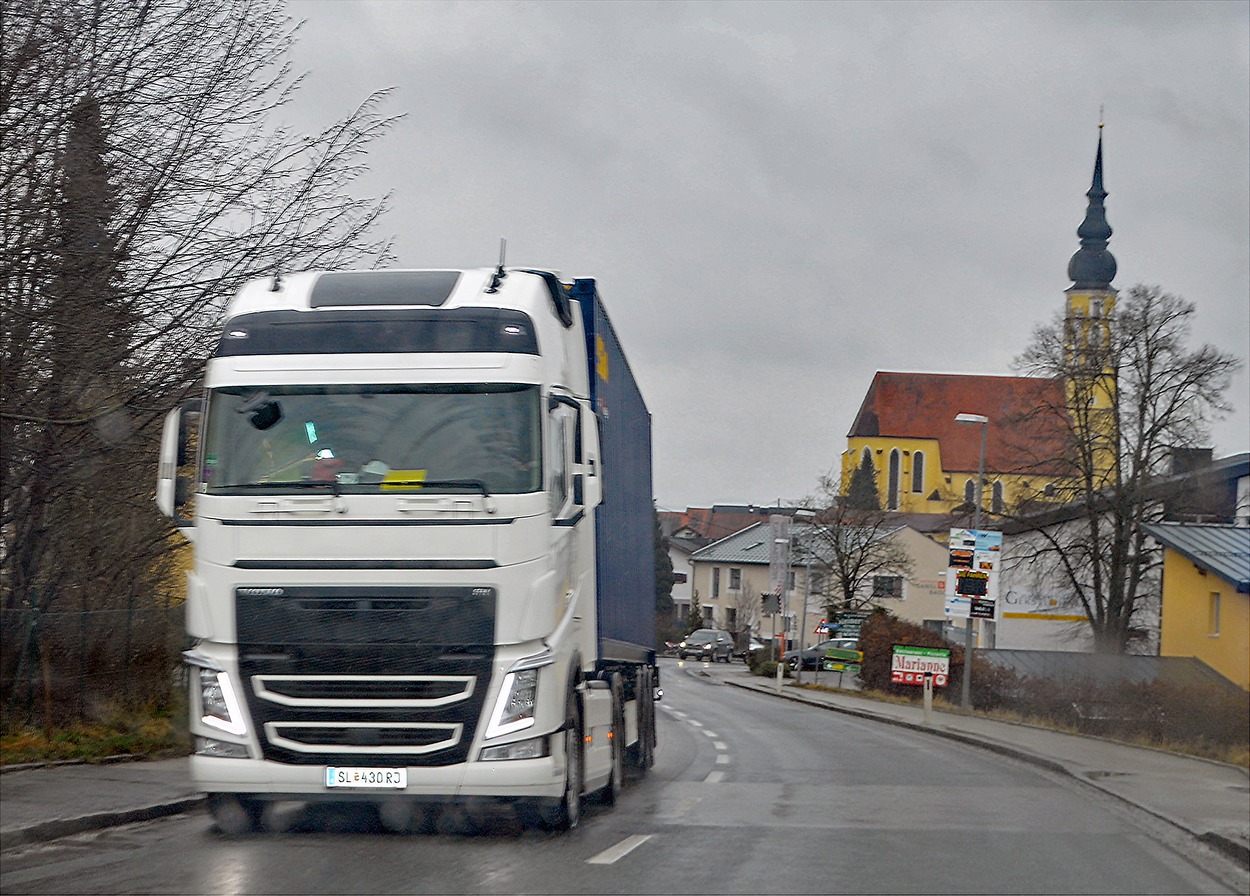 Lkw-Route B 156 mit ständiger Belastung der Bevölkerung