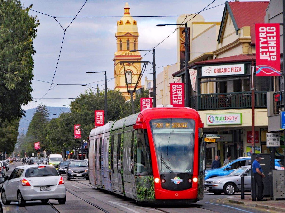 Tram Adelaide - Straßenbahn im Süden Australiens