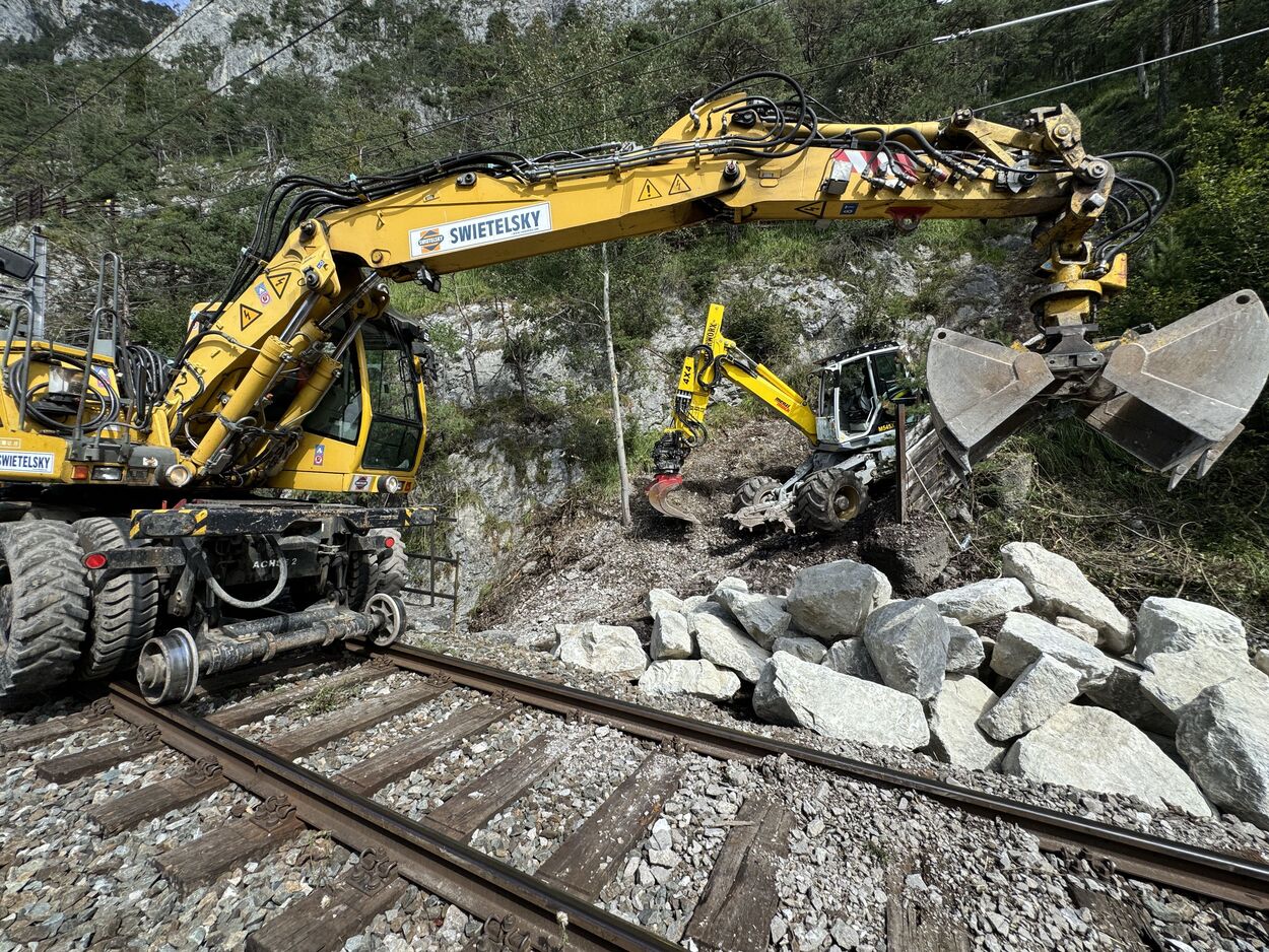 Aufräumarbeiten Karwendelbahn