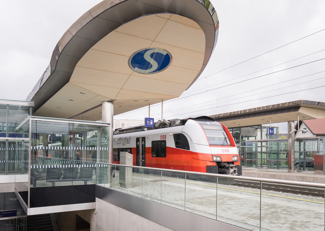 ÖBB: Haltestelle Seekirchen Stadt offiziell fertiggestellt