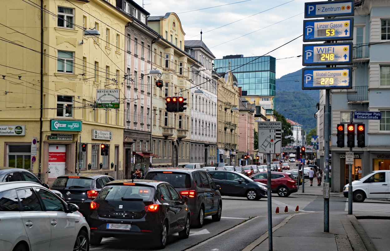 STAU in Salzburg & Garagenampeln