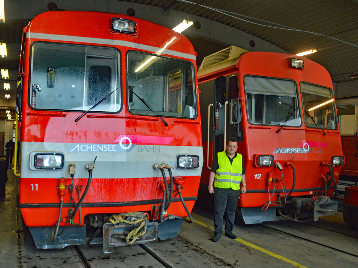 Achenseebahn Ankunft der Appenzellerbahn-Triebwagen in Jenbach