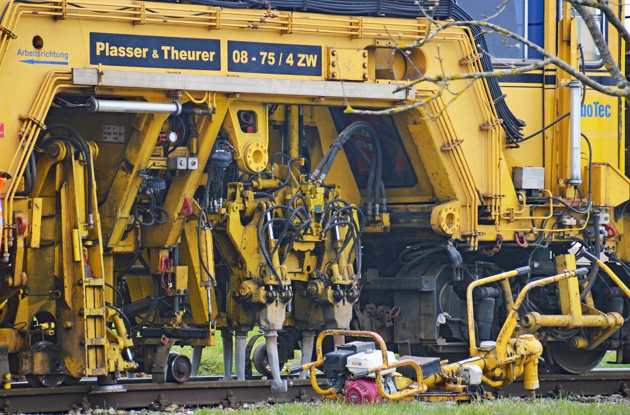 Stern & Hafferl Bahnbau Plasser & Theurer Gleisstopfmaschine