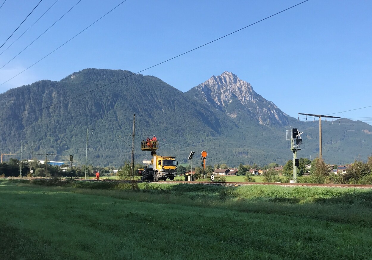 Fahrleitungsbau auf der Berchtesgadener Bahn